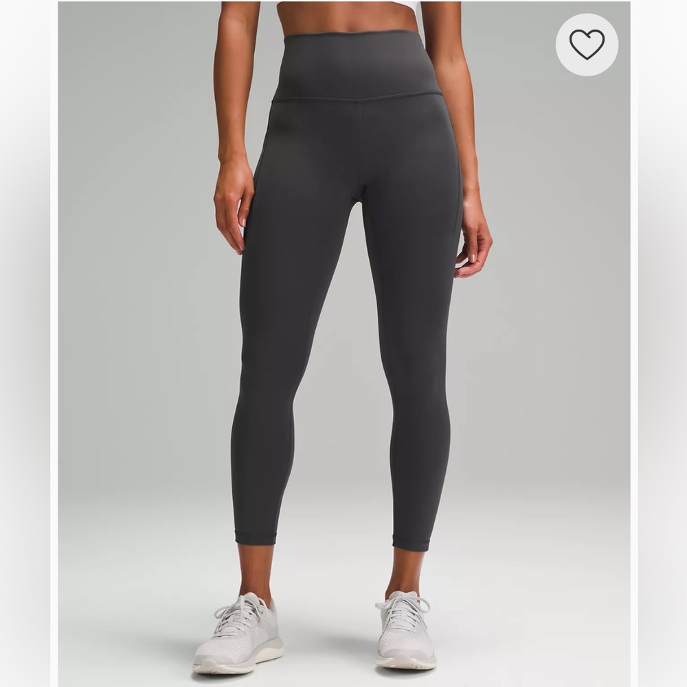 Lululemon Wunder Train HR tight 25" *Pockets Size 4 NWT